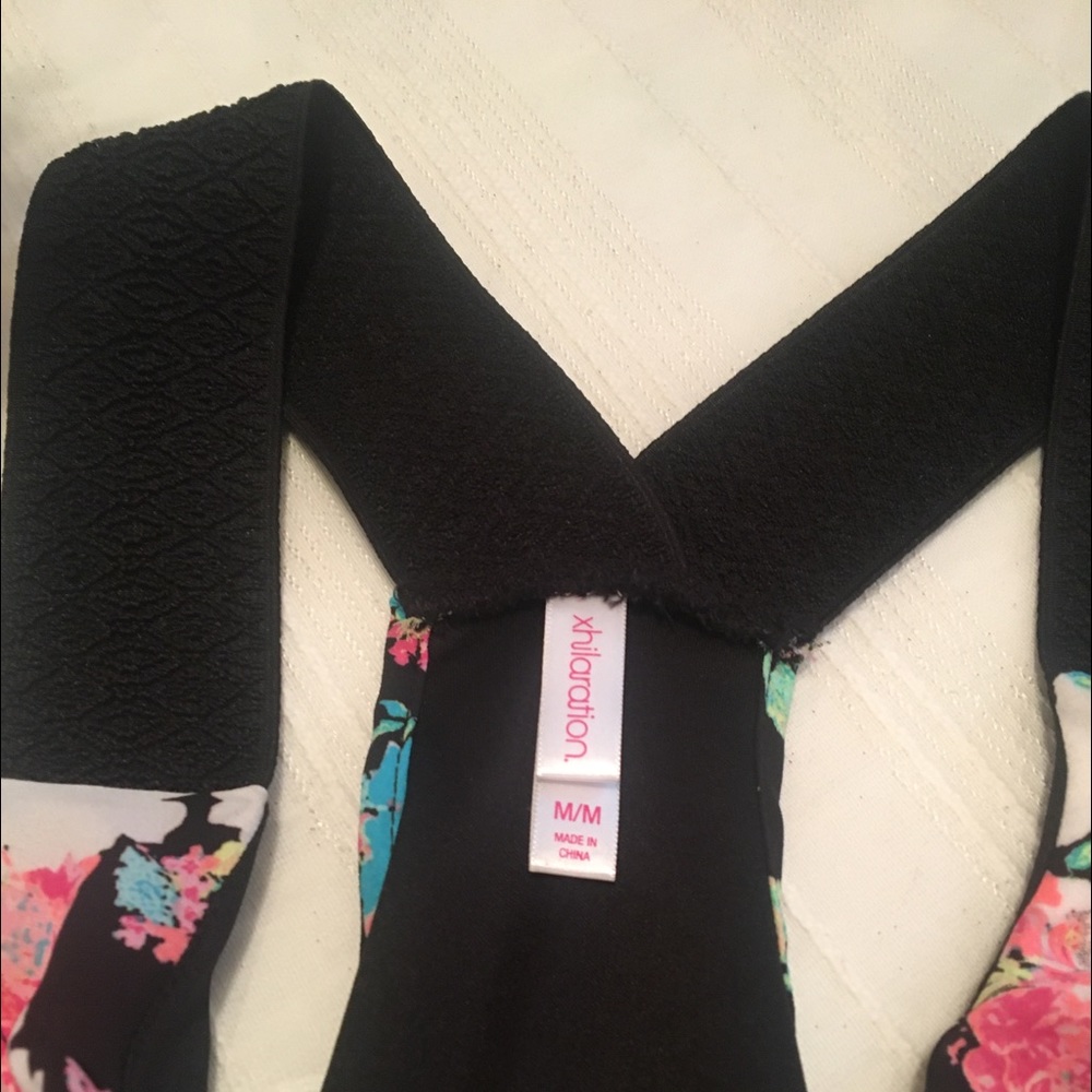 🎉 Xhilaration Junior’s floral racer back dress - Picture 5 of 7